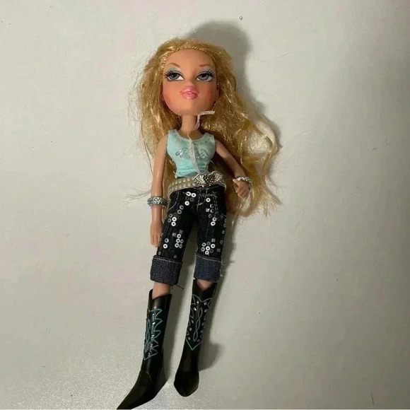 Bratz doll cloe western Y2K - Picture 2 of 5